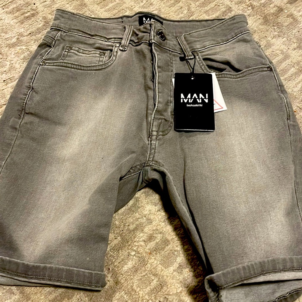 NWTjeans short elastic, fitted